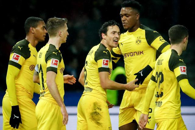 中国男篮传奇球星王治郅入选国际篮联名人堂