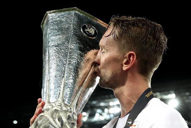 克雷28分库里17分阿德巴约24分 勇士大胜热火